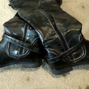 Women's boots